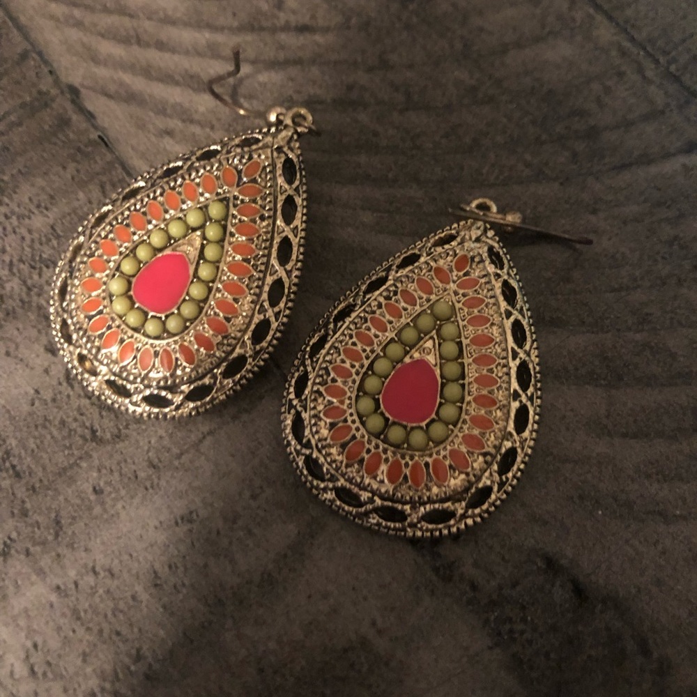 Stella and Dot fancy spring time earrings.